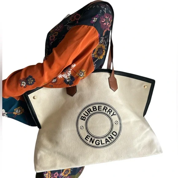 Beige Tote with Brown and Black Accents - Picture 4 of 17